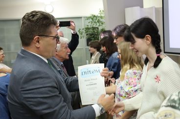 Agata Nowak z Poznania z nagrodą główną, Anna Kobylińska z Warszawy z nagrodą przyjaciół Marii Ewy Aulich – za nami III Ogólnopolski Konkurs Poetycki